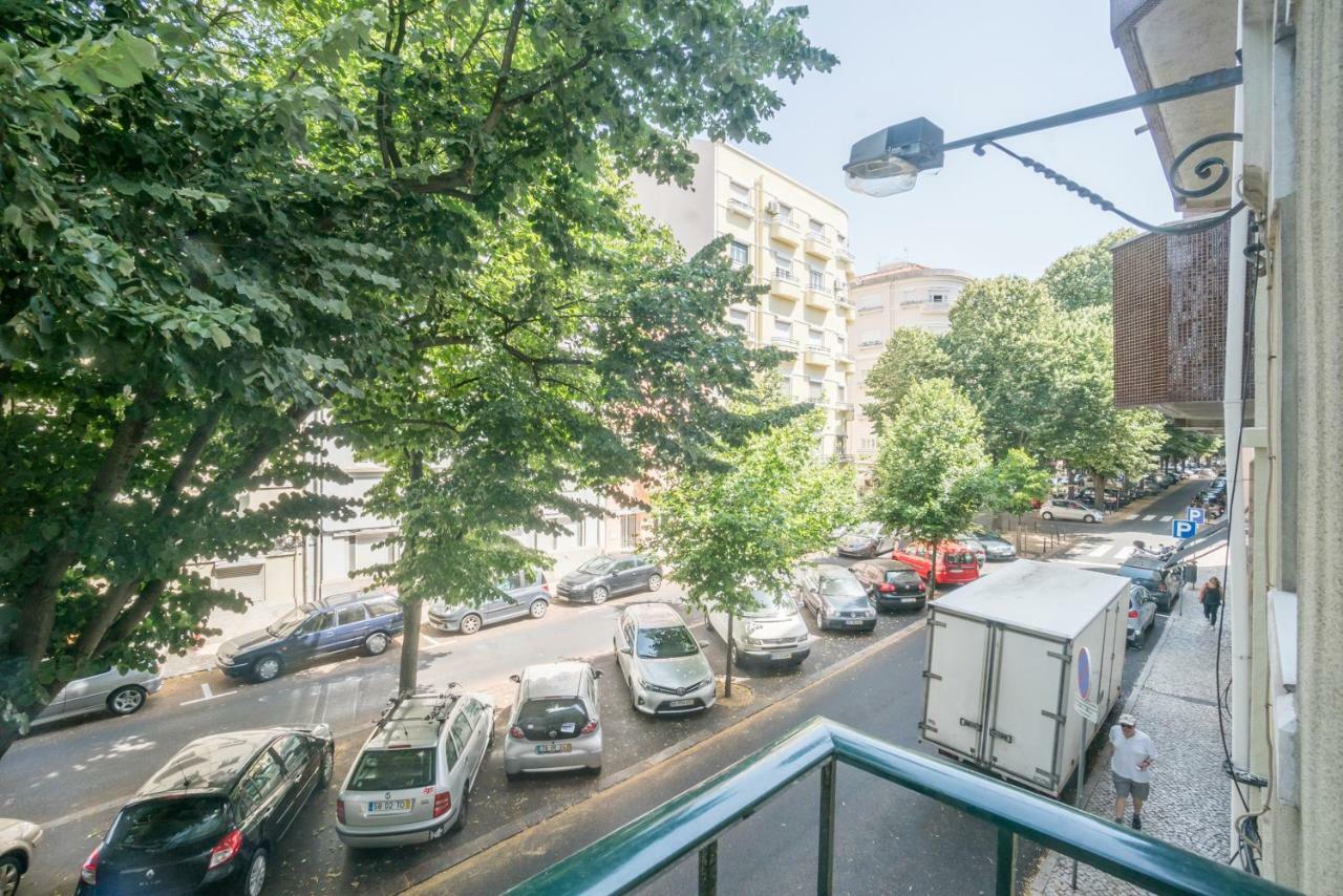 Campo Pequeno 3Bdr Apartment Lisbon Luaran gambar
