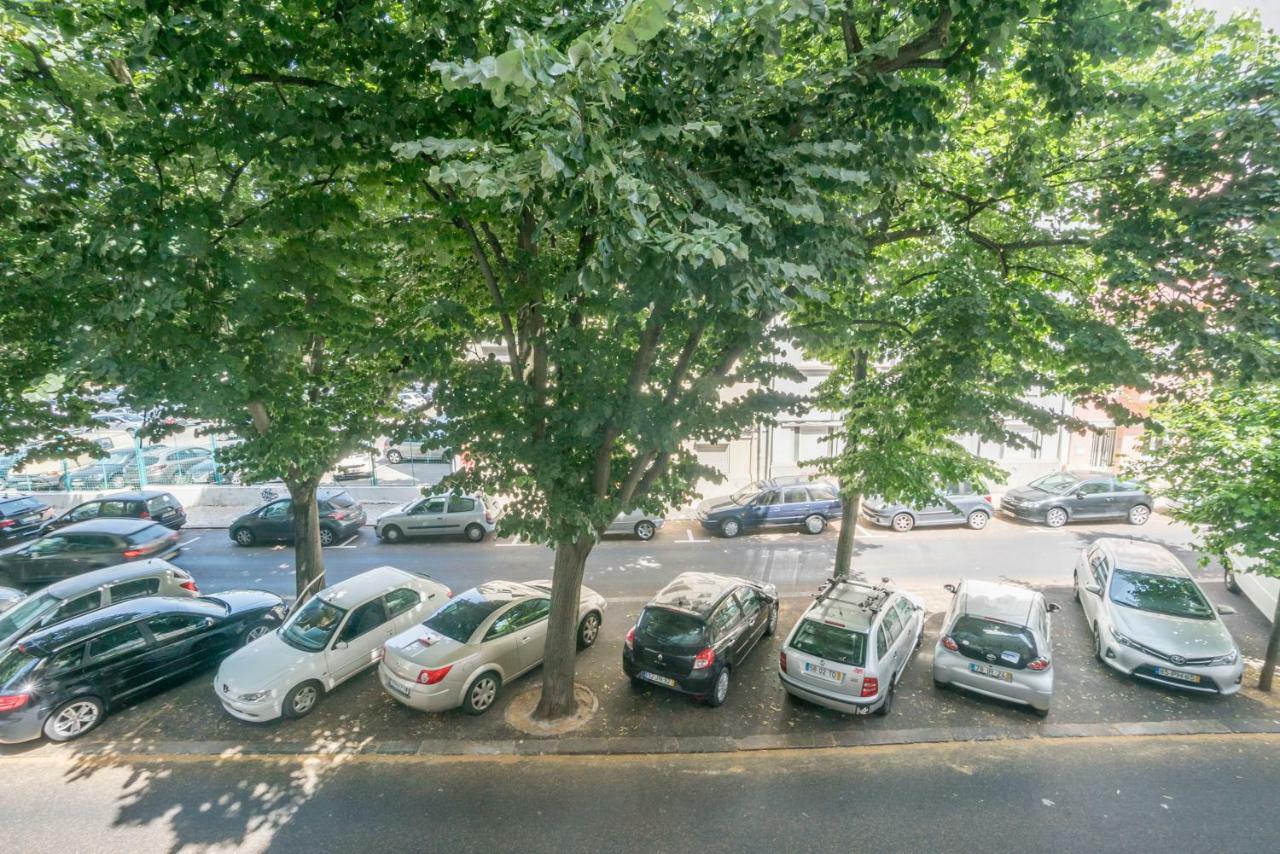Campo Pequeno 3Bdr Apartment Lisbon Luaran gambar
