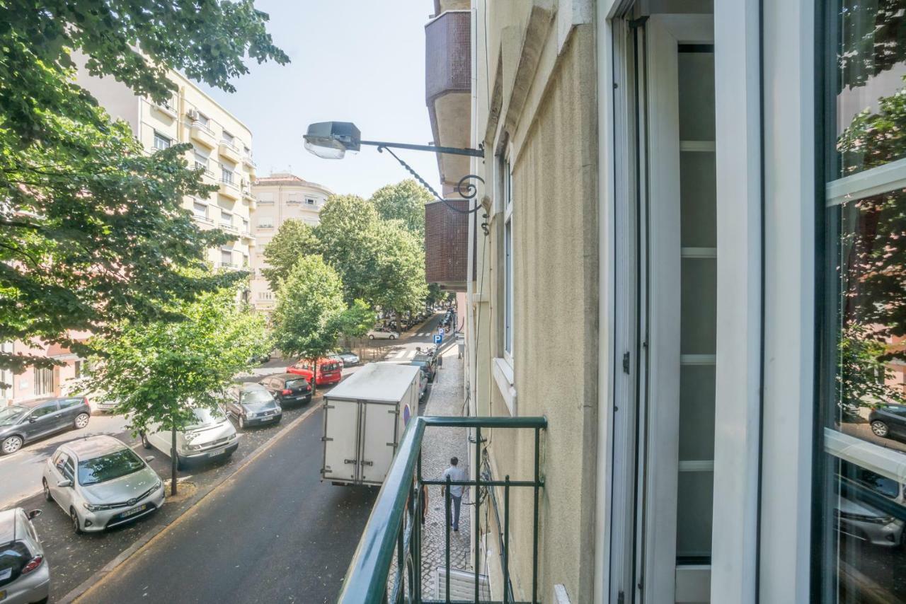 Campo Pequeno 3Bdr Apartment Lisbon Luaran gambar